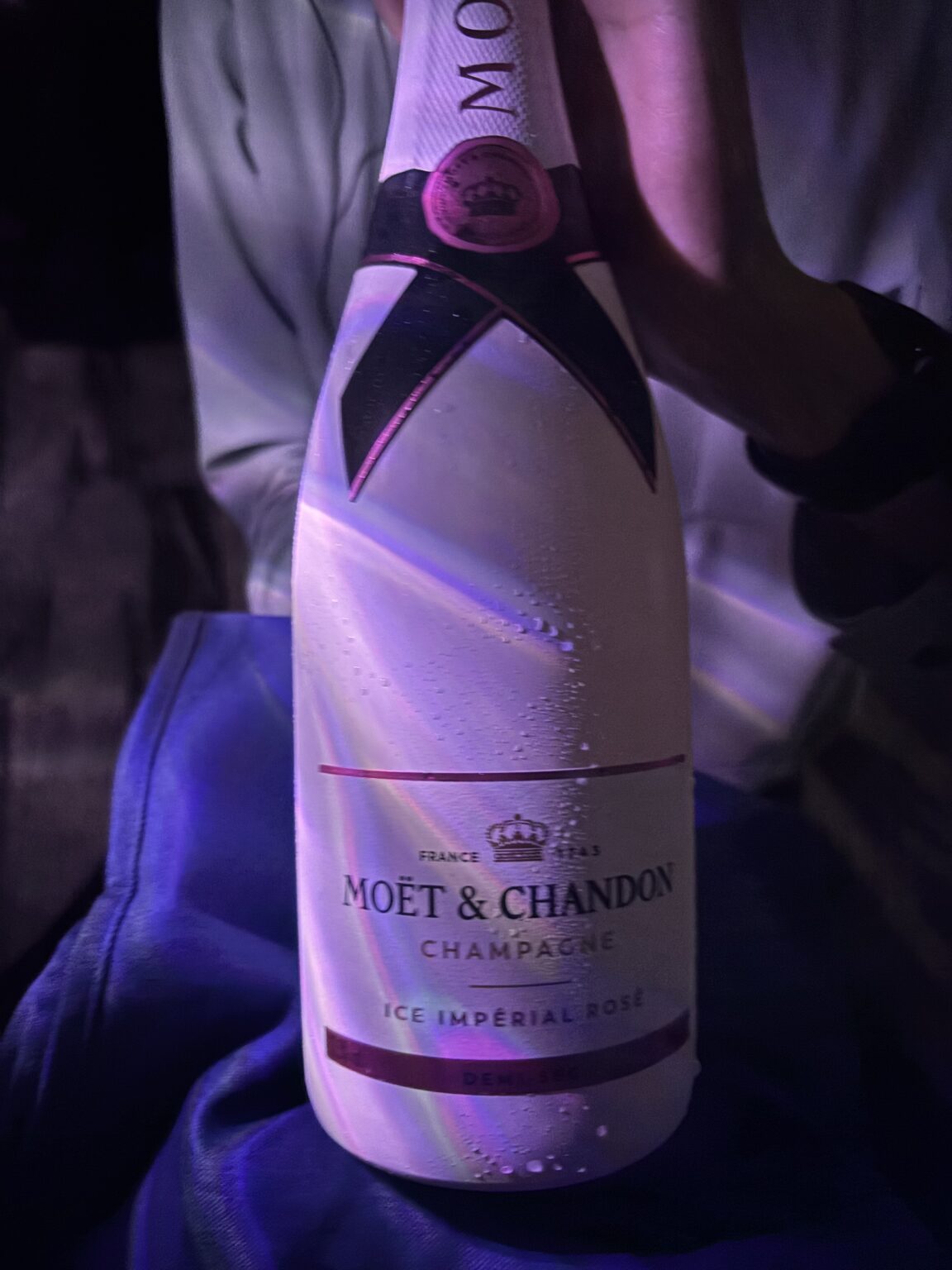 まおブログ 🥂🫧 - 川崎のセクキャバTHIRD 公式 ｜厳選美女と贅沢な時間を