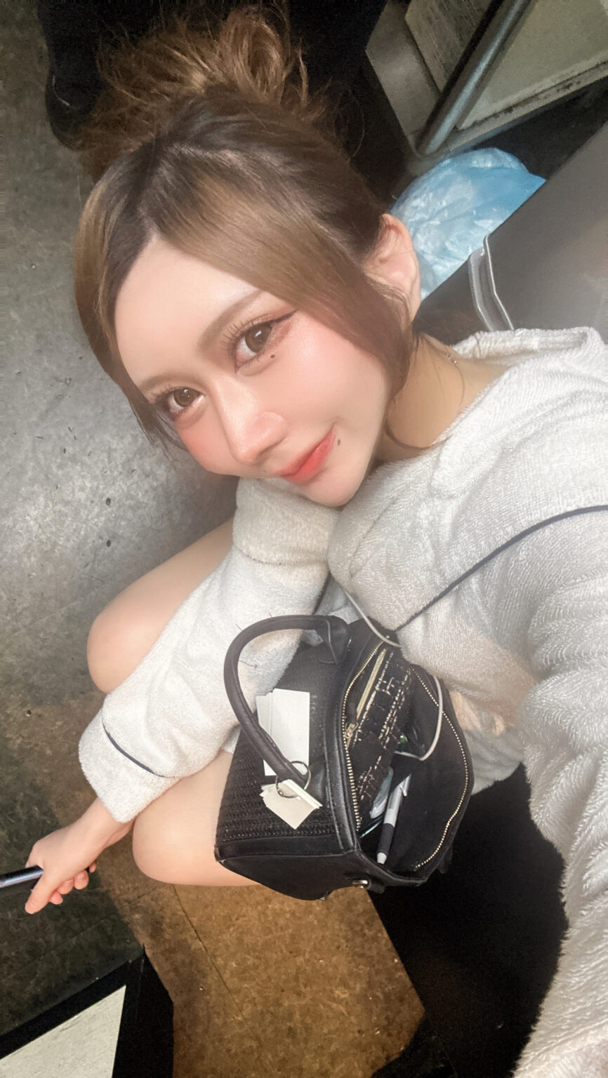 みくブログ 出勤してます🐱 - 川崎のセクキャバTHIRD 公式 ｜厳選美女と贅沢な時間を