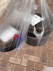 まおブログ スプーン貰い忘れて割り箸で食べたよね