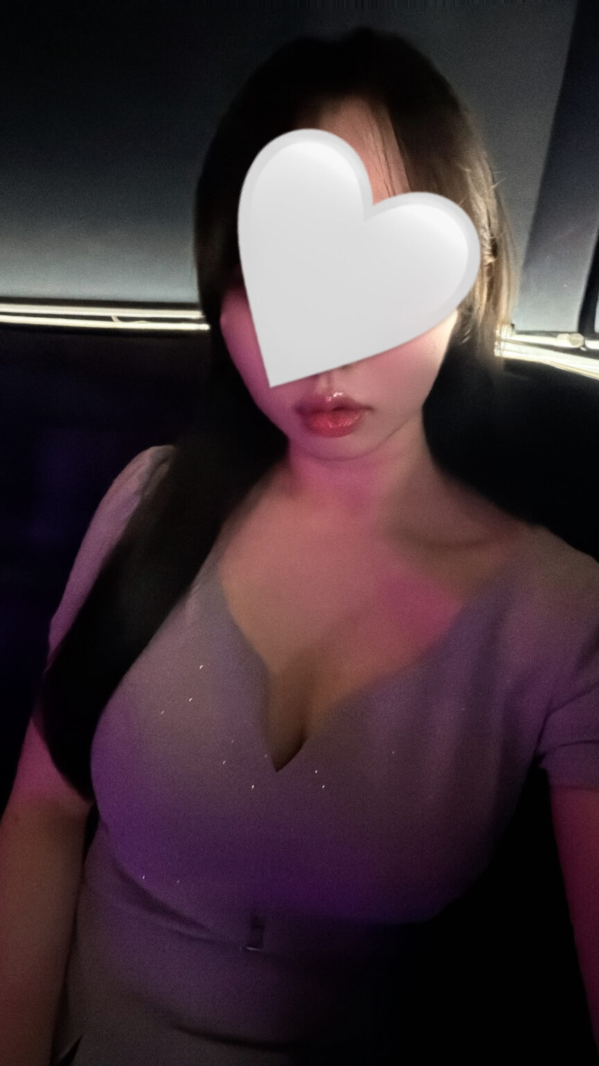 出勤してます！ - 川崎のセクキャバTHIRD 公式 ｜厳選美女と贅沢な時間を