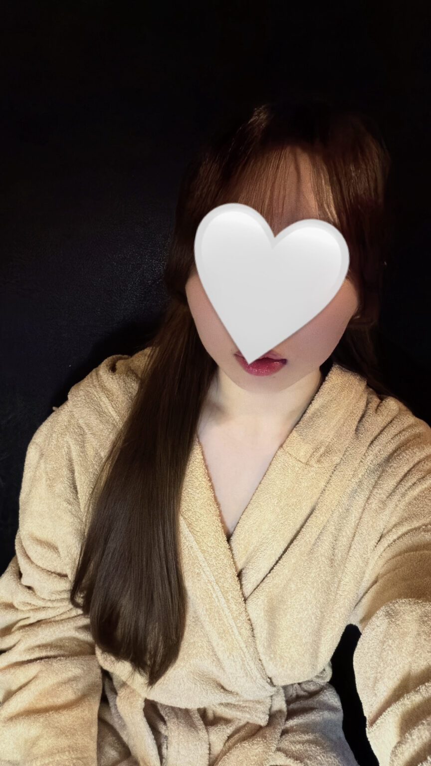 出勤してます！ - 川崎のセクキャバTHIRD 公式 ｜厳選美女と贅沢な時間を