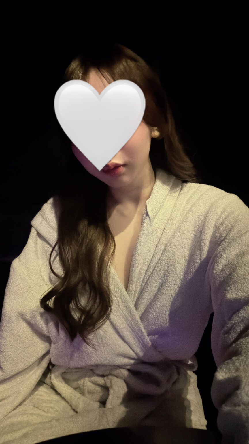 出勤してます！ - 川崎のセクキャバTHIRD 公式 ｜厳選美女と贅沢な時間を