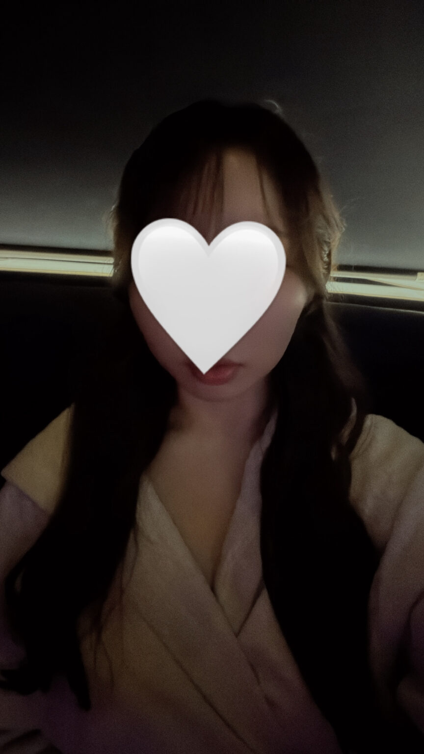 出勤してます！ - 川崎のセクキャバTHIRD 公式 ｜厳選美女と贅沢な時間を